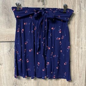 Wallflower Blue w/ pink & white dainty flower print skirt 2 side pockets & ties